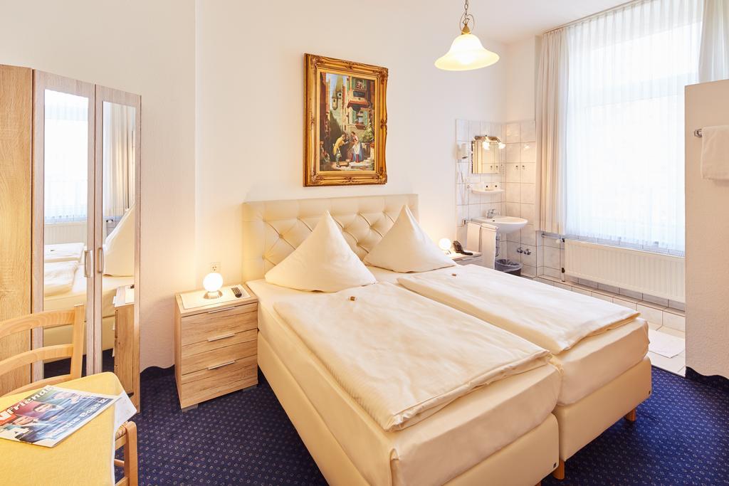 Hotel Weber Cologne Exterior photo