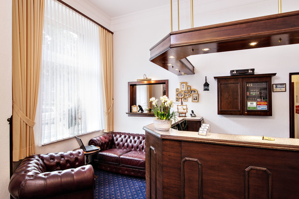 Hotel Weber Cologne Exterior photo