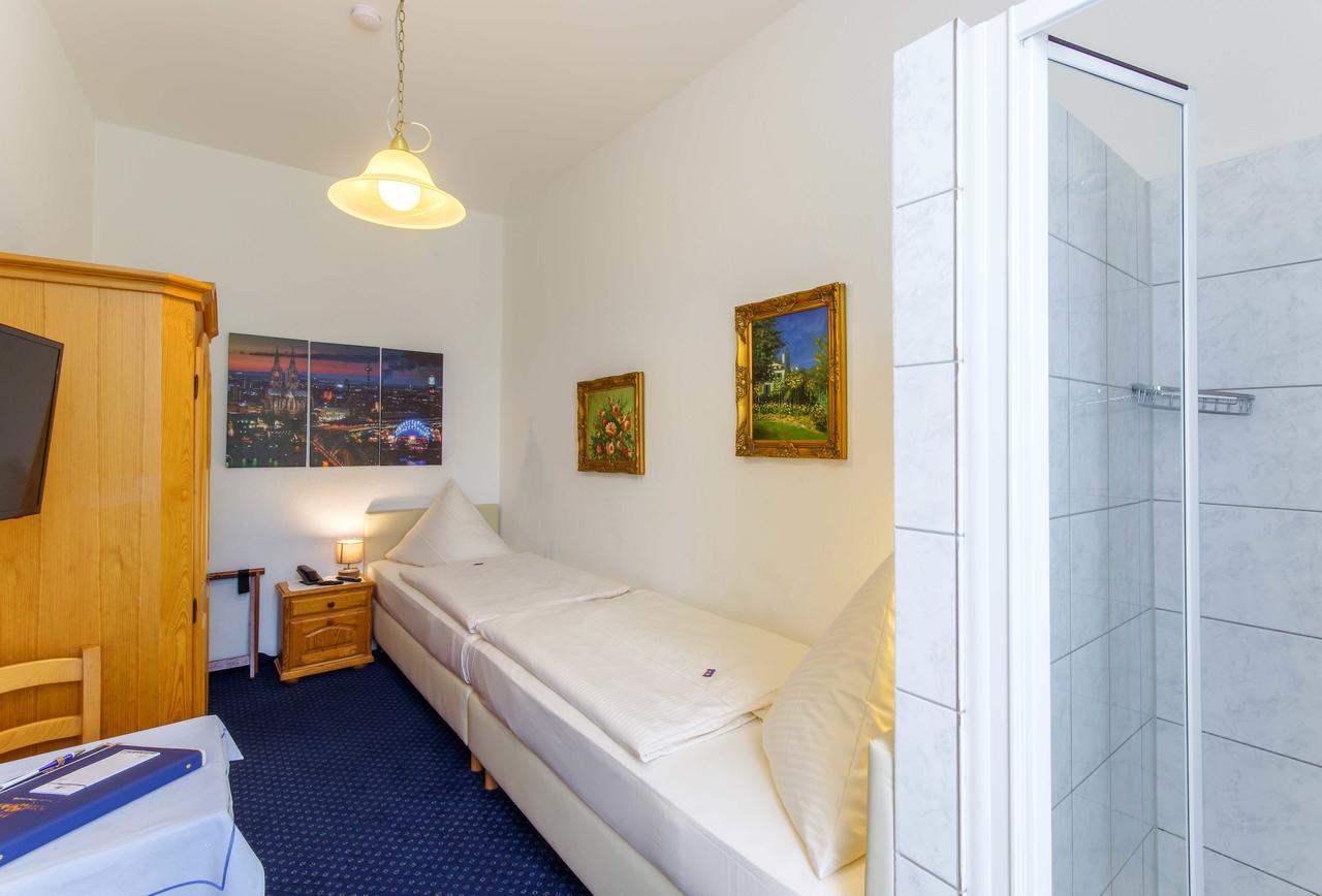 Hotel Weber Cologne Exterior photo